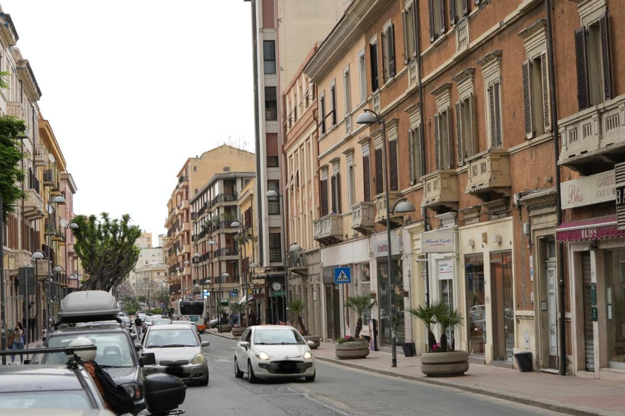Luxury Rooms Paoli 19 Cagliari Luaran gambar