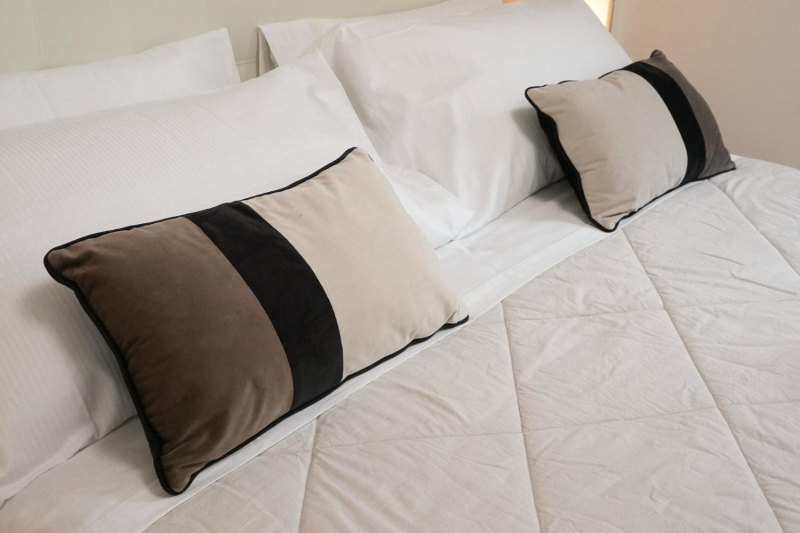 Luxury Rooms Paoli 19 Cagliari Luaran gambar