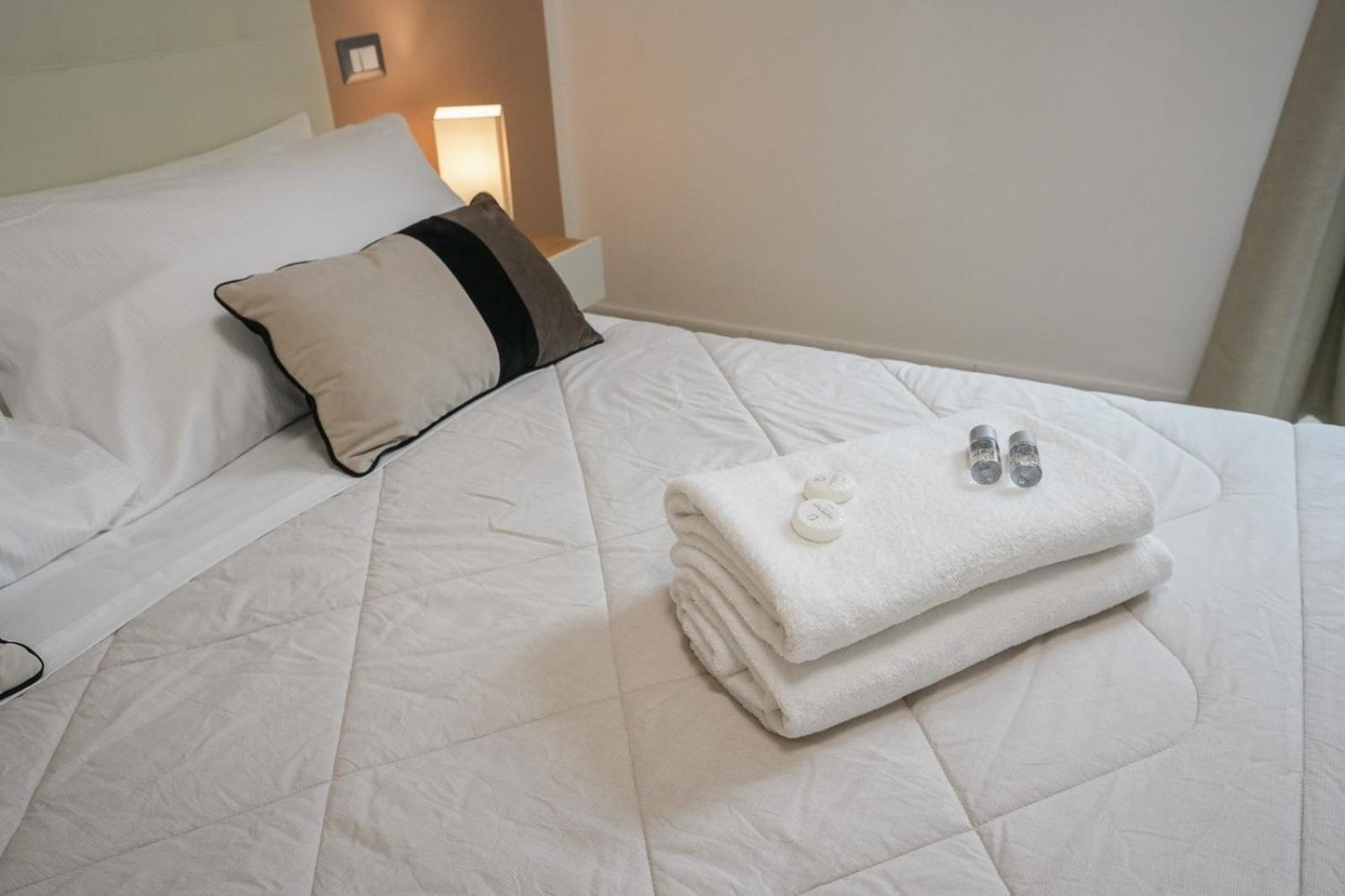 Luxury Rooms Paoli 19 Cagliari Bilik gambar